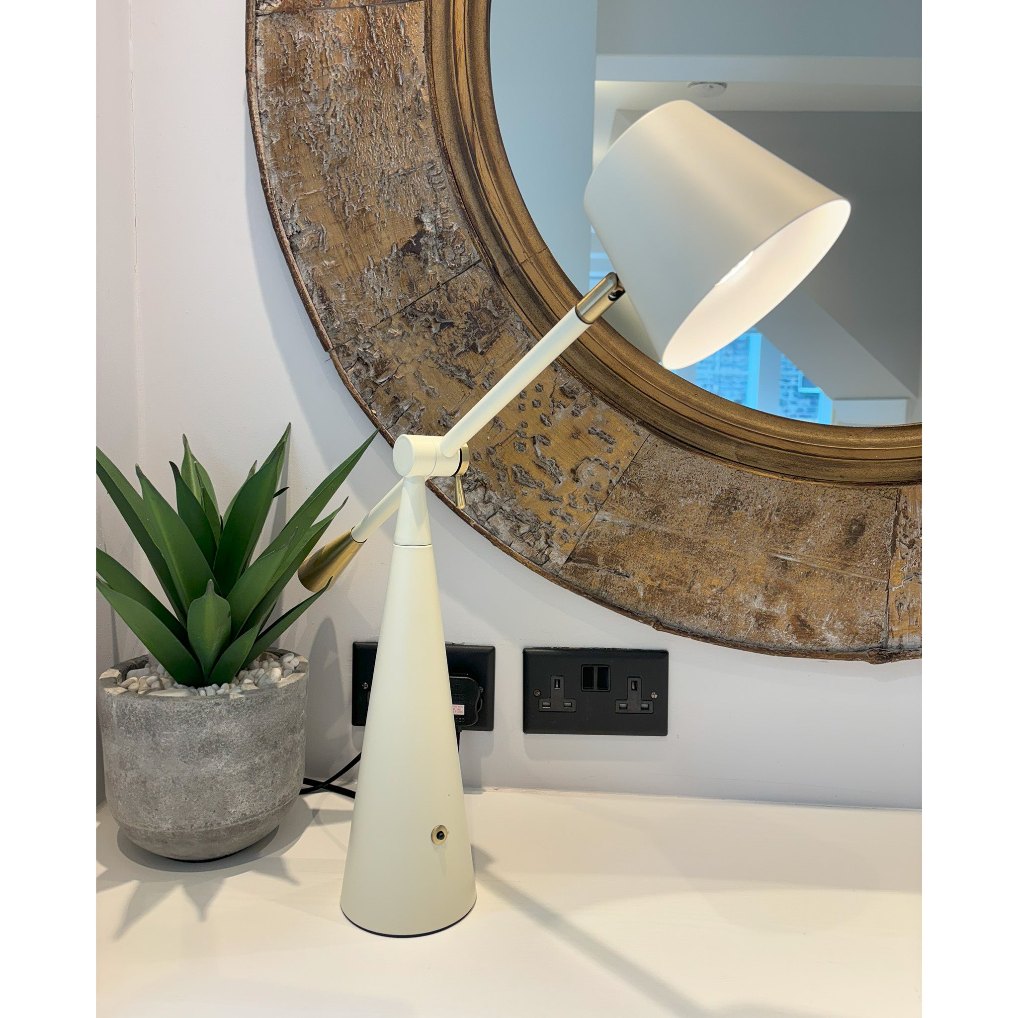 Pivoting Table Lamp in Cream and Antique Brass
